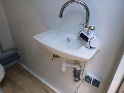 Contenedor sanitario doble de 2 cabinas